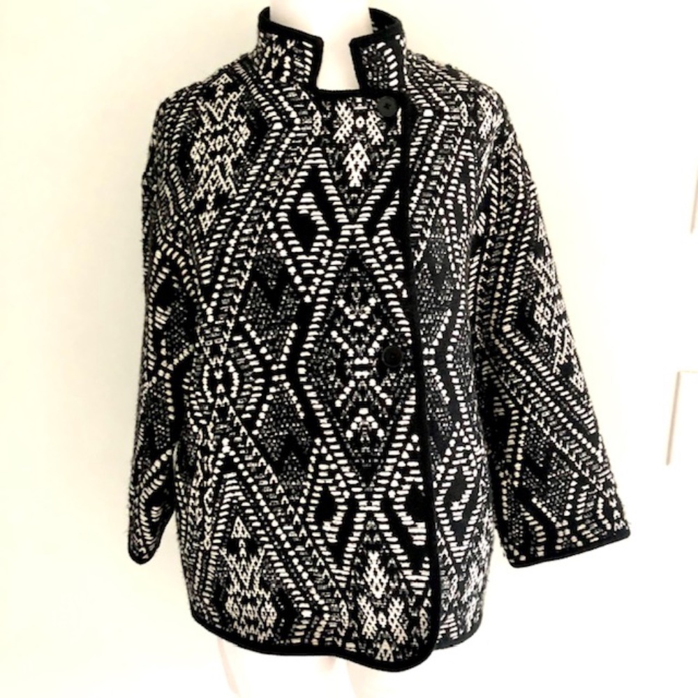 Caroll Paris Cotton/Wool Blend  Black & White Jacket